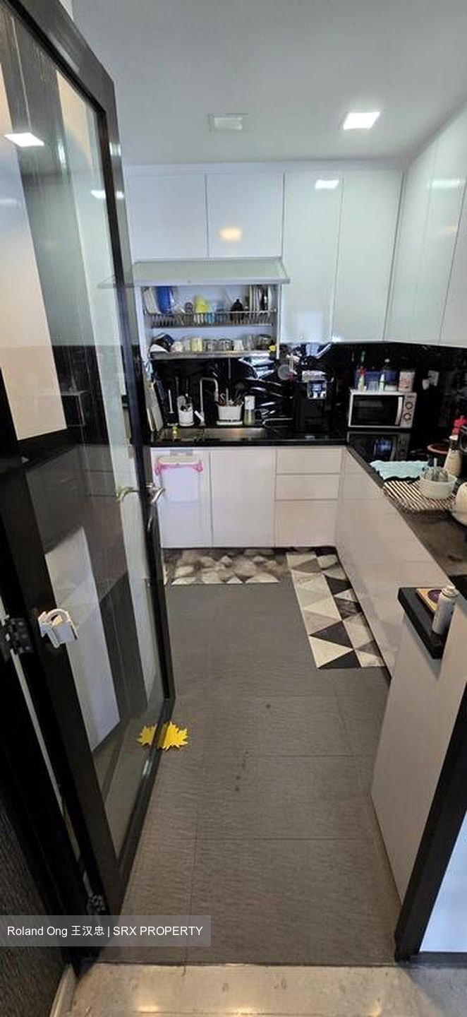 Oleander Towers (D12), Apartment #483973121